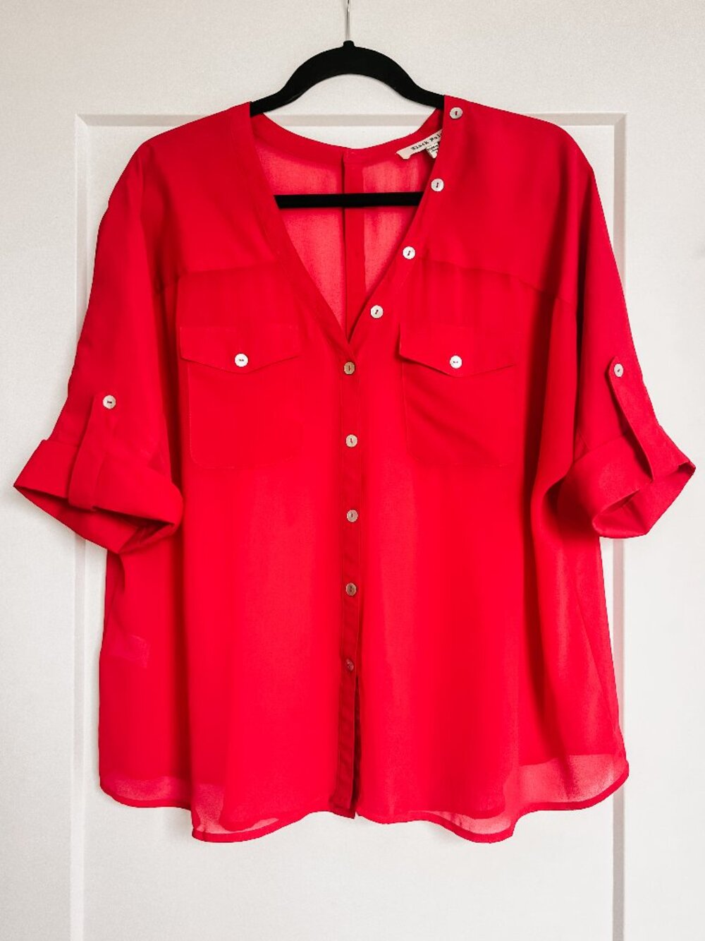 Black Rainn Red Button Front Roll Tab Sleeve Blouse Top Size S